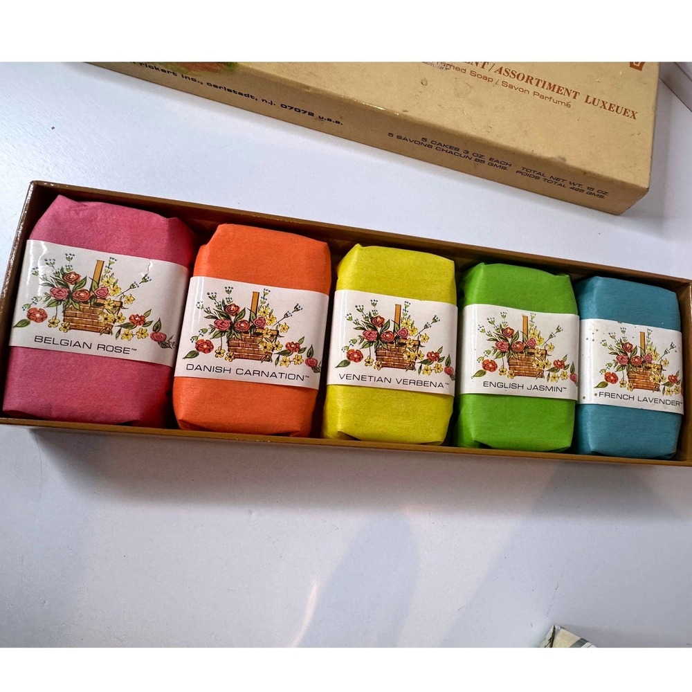 Vintage Luxury Assortment Perfumed Soaps Gift Set Floral Scents